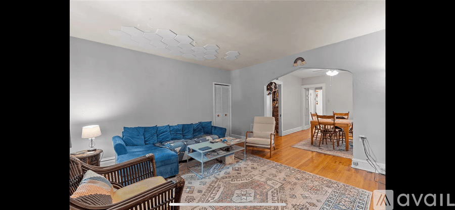 St. Louis Apartment: 5501 Rhodes Avenue