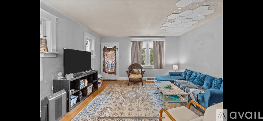 St. Louis Apartment: 5501 Rhodes Avenue