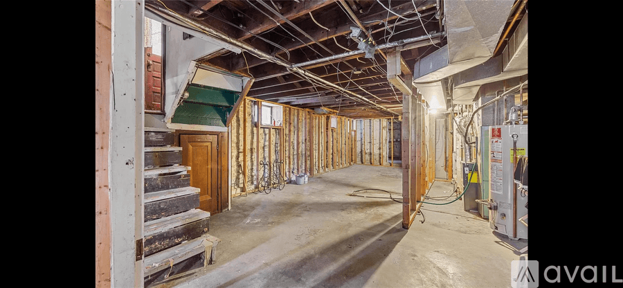 St. Louis Apartment: 5501 Rhodes Avenue