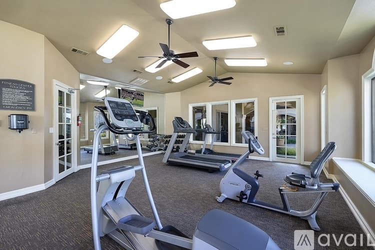 Fort Worth Apartment: 6113 N Beach St
