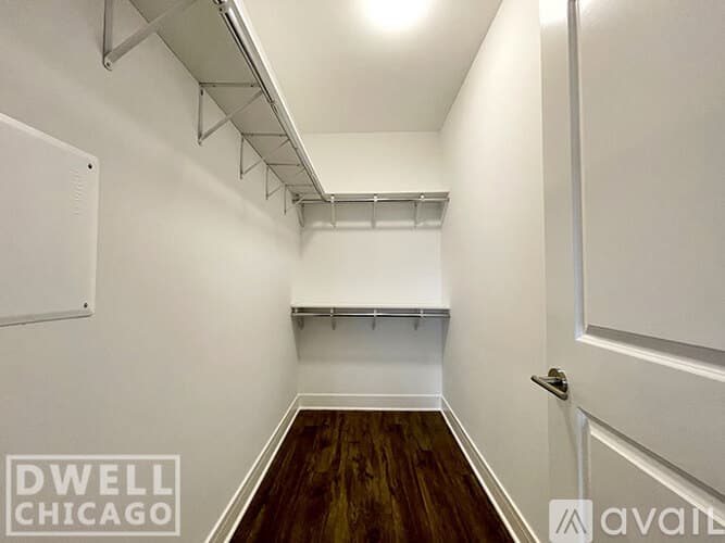 Chicago Apartment: 927 Irving Park Rd