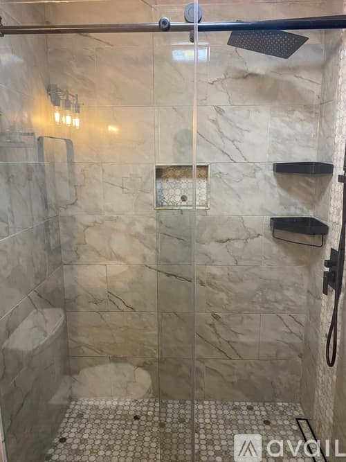 Dallas House: 515 Cole Creek Dr