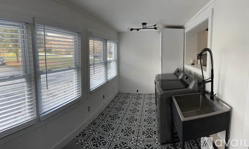 Rutland Apartment: 997 US 4