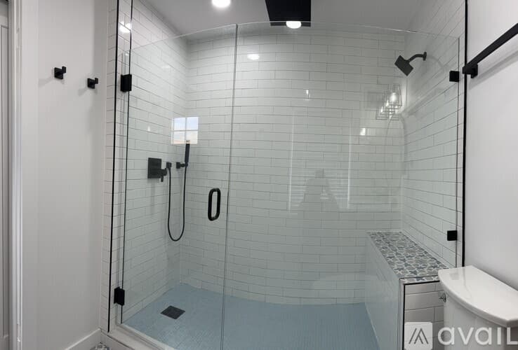 Rutland Apartment: 997 US 4