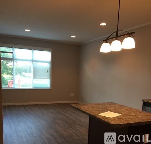 Eagle Lake Apartment: 101 Eagle Ave