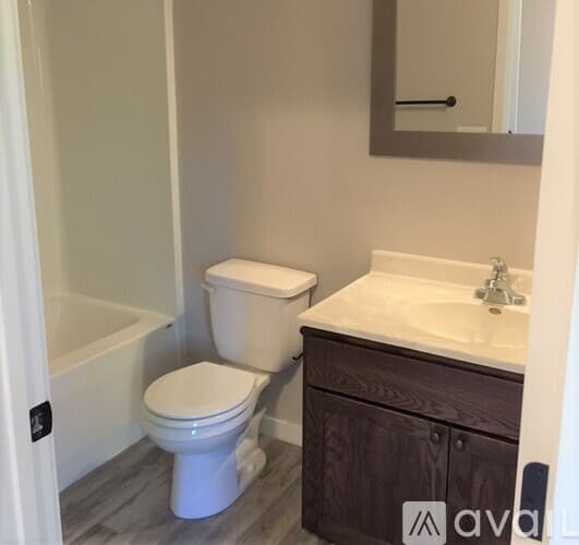 Eagle Lake Apartment: 101 Eagle Ave