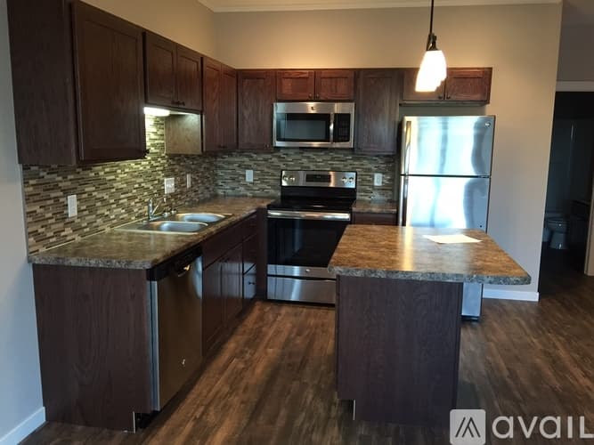 Eagle Lake Apartment: 101 Eagle Ave