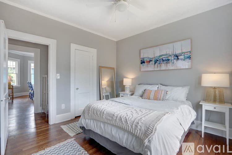 Savannah House: 1317 Seiler Ave