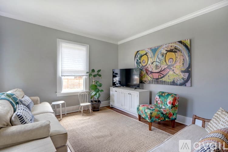 Savannah House: 1317 Seiler Ave