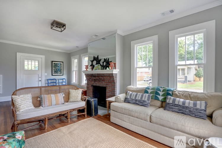 Savannah House: 1317 Seiler Ave