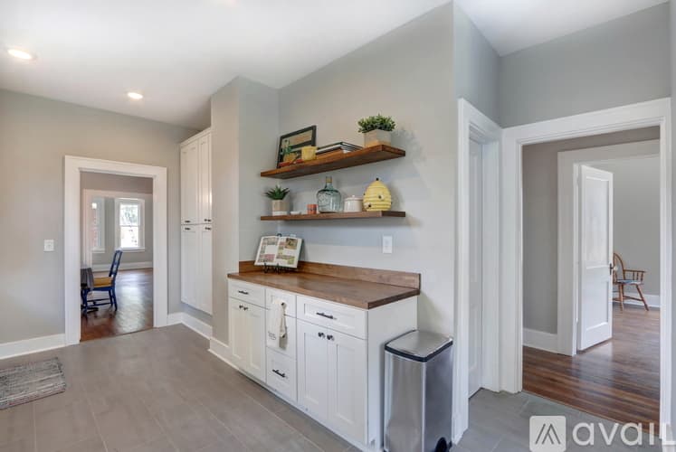 Savannah House: 1317 Seiler Ave