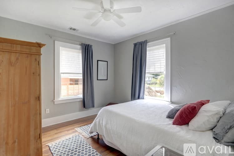 Savannah House: 1317 Seiler Ave