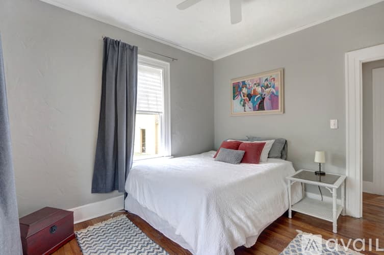 Savannah House: 1317 Seiler Ave