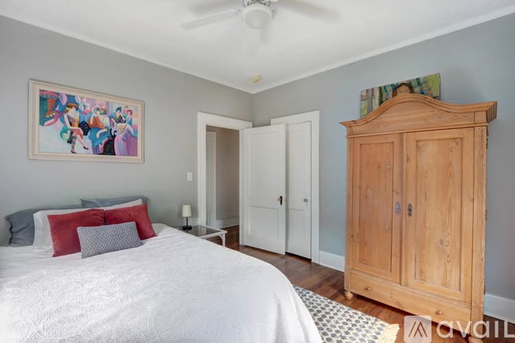 Savannah House: 1317 Seiler Ave