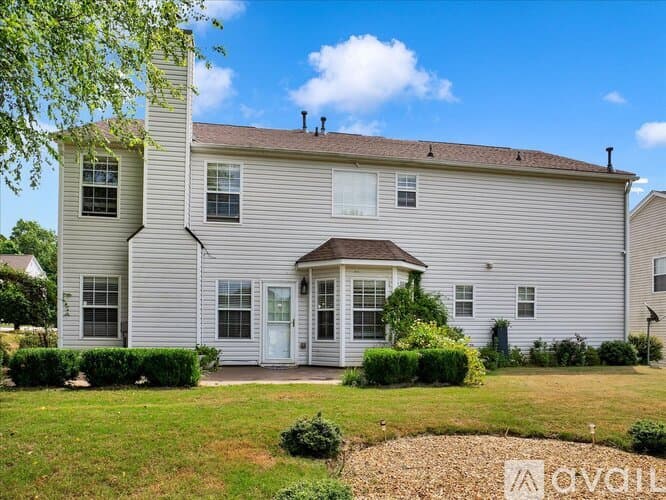 Suwanee House: 3725 Crescent Walk Lane Northeast