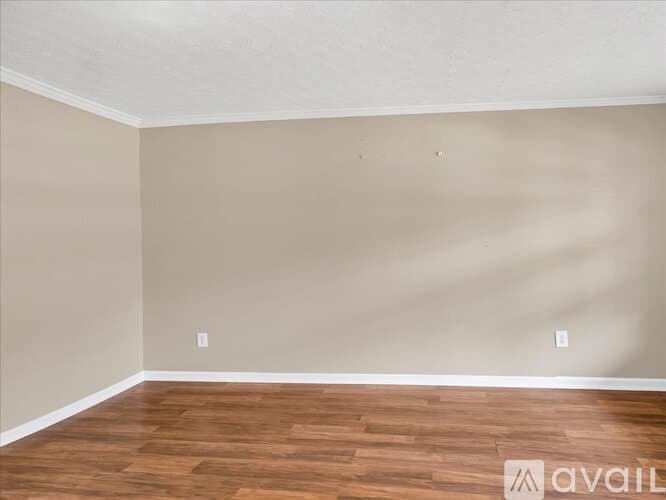 Suwanee House: 3725 Crescent Walk Lane Northeast