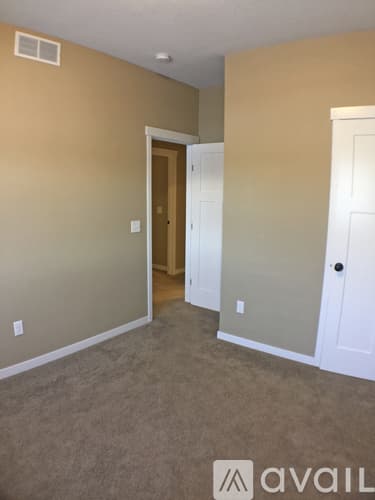 North Mankato Apartment: 14 Pleasant View Ct