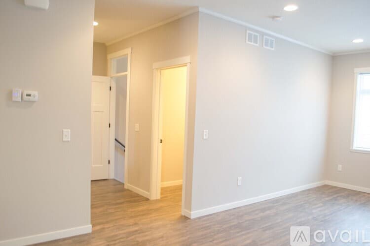 North Mankato Townhome: 412 Wall St
