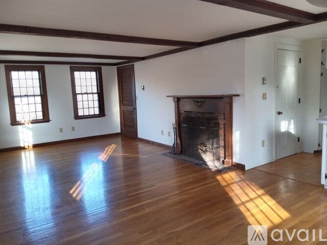 Gloucester House: 55 Ledge Road