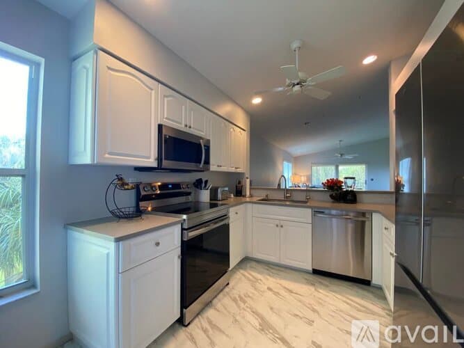 Bonita Springs Condo: 9250 Highland Woods Boulevard