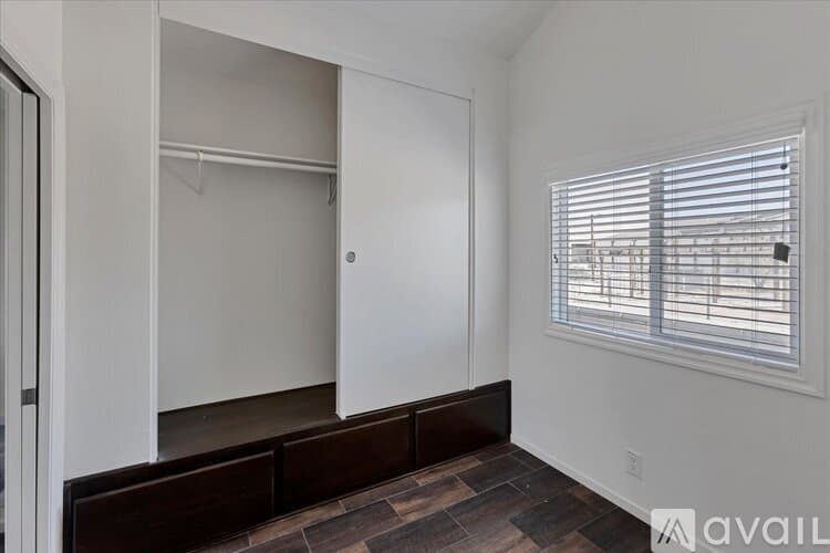 Barstow Apartment: 971 Main Street