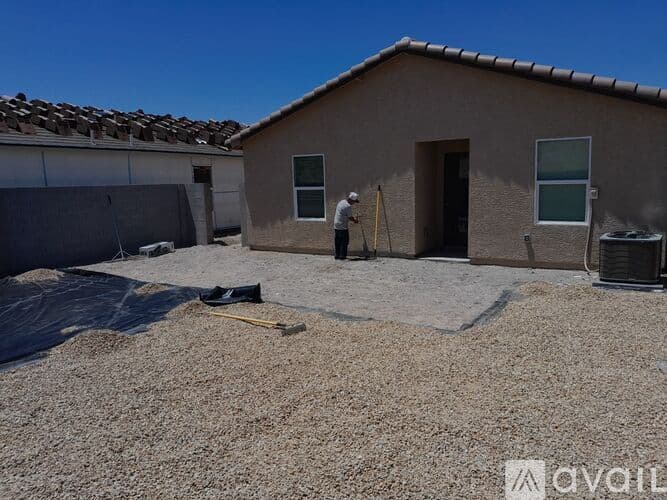 Bullhead City House: 2412 Village Drive