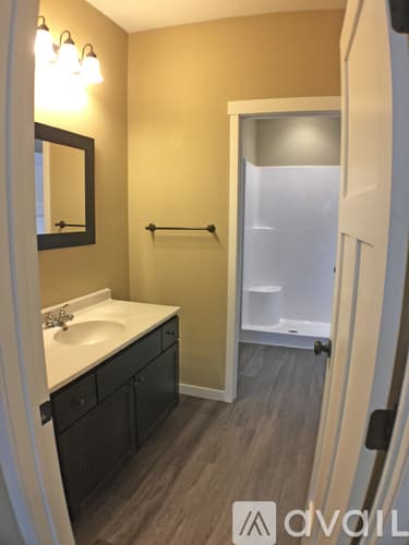 Eagle Lake Townhome: 129 Linda Path