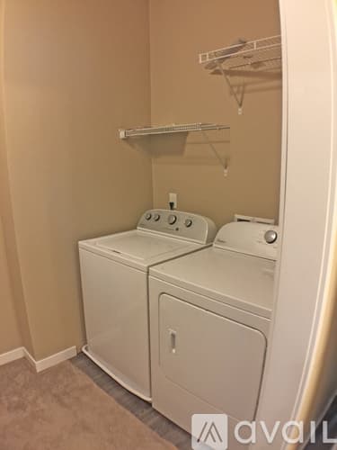Eagle Lake Townhome: 129 Linda Path