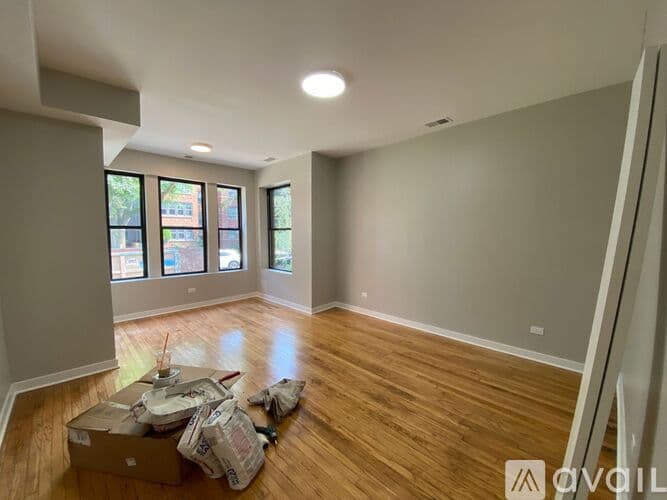 Chicago Apartment: 1745 W Wallen Ave