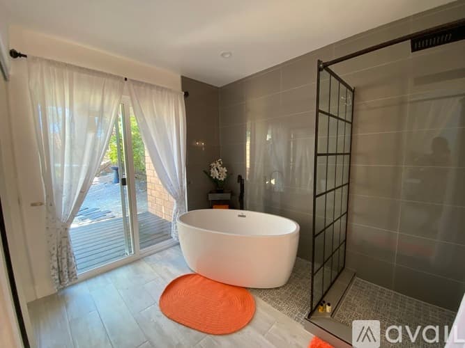 Palm Springs House: 1479 E Francis Dr