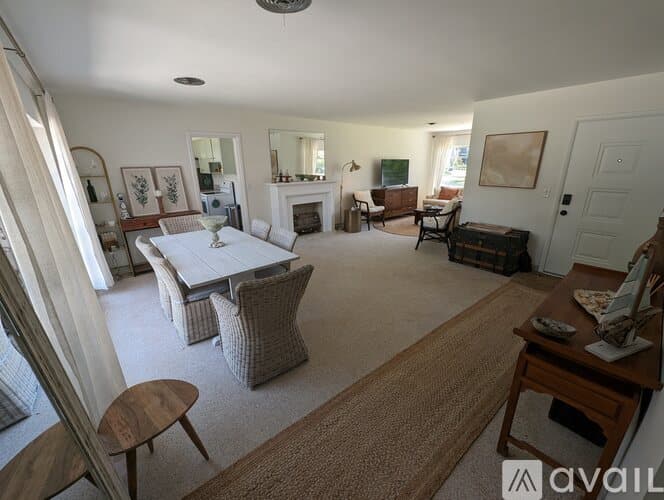 Boca Raton House: 177 NE Spanish Ct