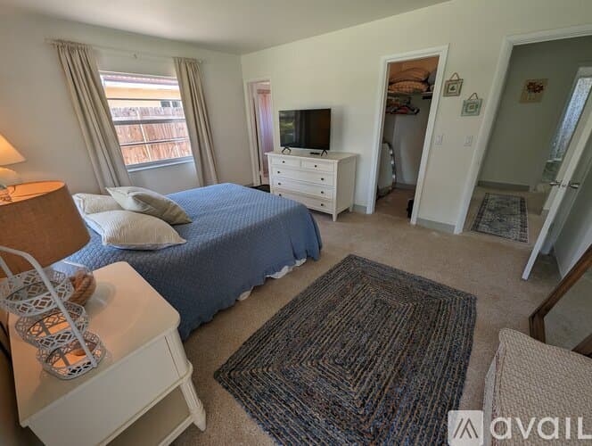 Boca Raton House: 177 NE Spanish Ct