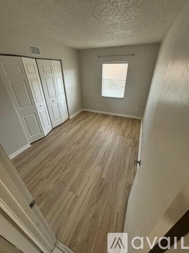 Fort Pierce Apartment: 1702 Gulfstream Avenue