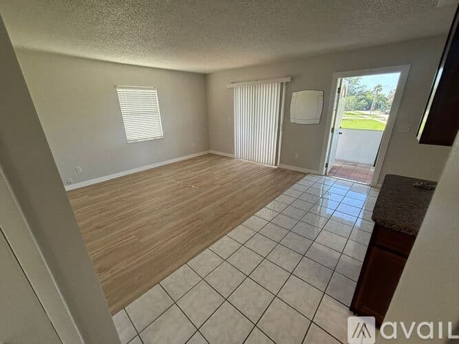 Fort Pierce Apartment: 1702 Gulfstream Avenue