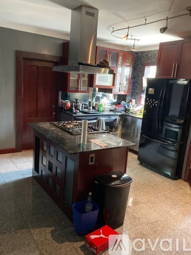 Boston Apartment: 14 Hillside St