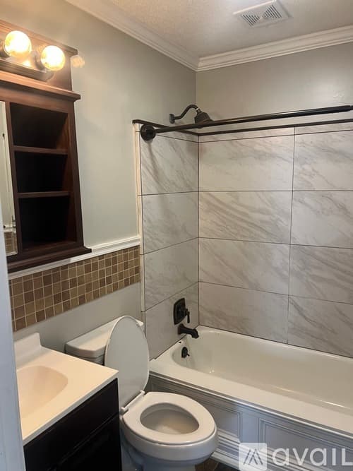 Hinesville Apartment: 906 To 914 West Pine Street