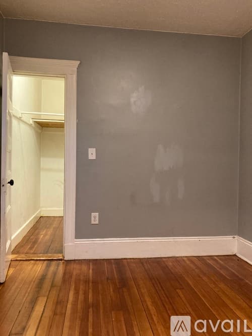 Boston Apartment: 98 Topliff St