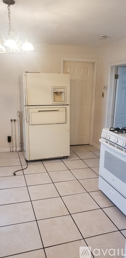 Lowell Apartment: 11 Cady Street