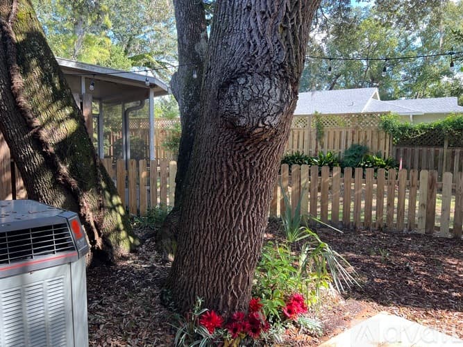 Tallahassee Townhome: 417 Williams St