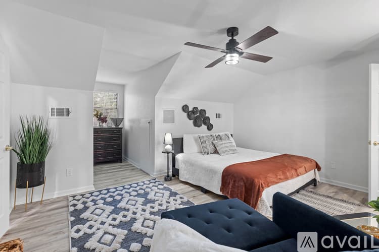 Tallahassee Townhome: 417 Williams St