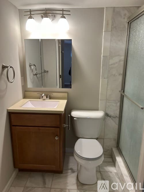 Cincinnati Apartment: 726 Ohio Pike
