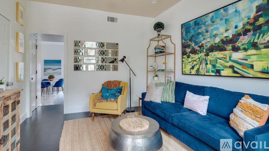 Savannah Townhome: 414 E Gaston St