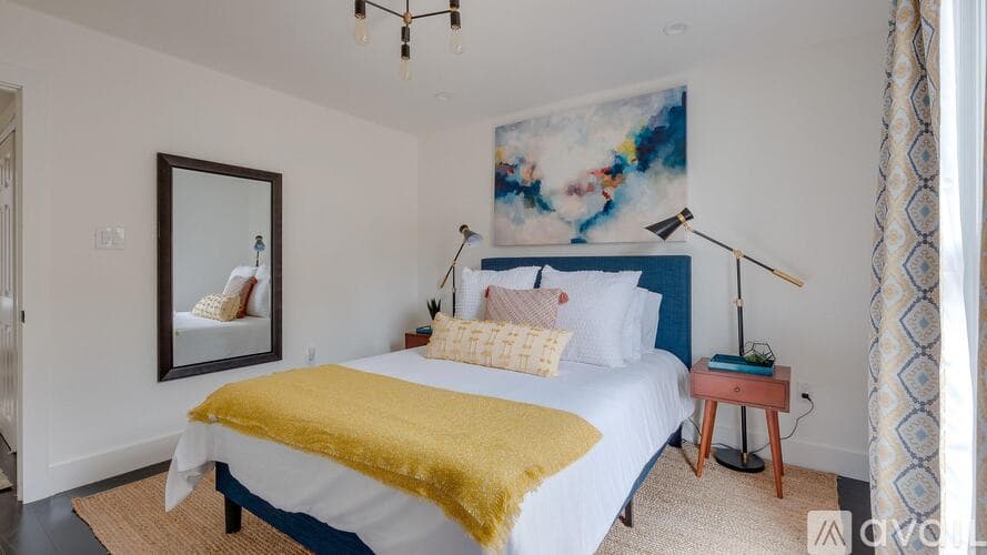 Savannah Townhome: 414 E Gaston St