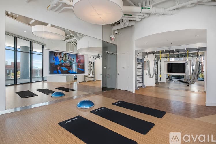 Chicago Apartment: 1003 S State St