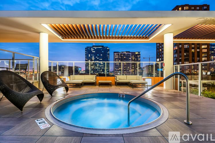Chicago Apartment: 1003 S State St