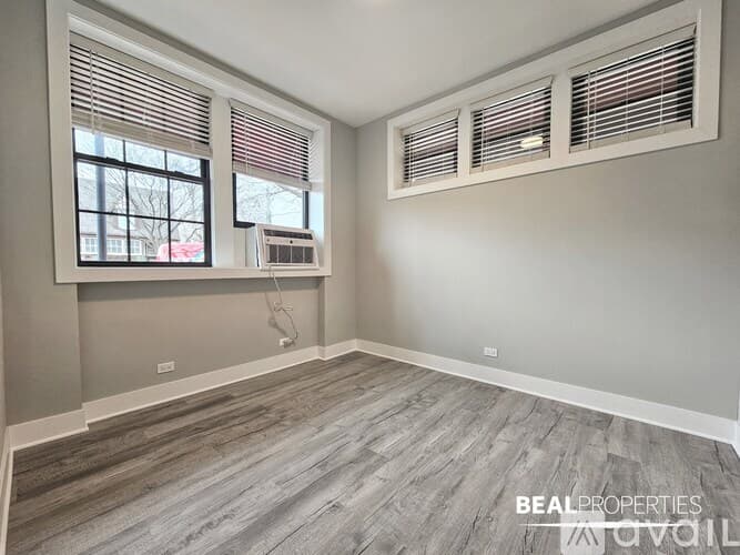 Evanston Apartment: 1133 Oak Ave