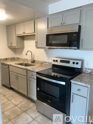 Cincinnati Apartment: 728 Ohio Pike