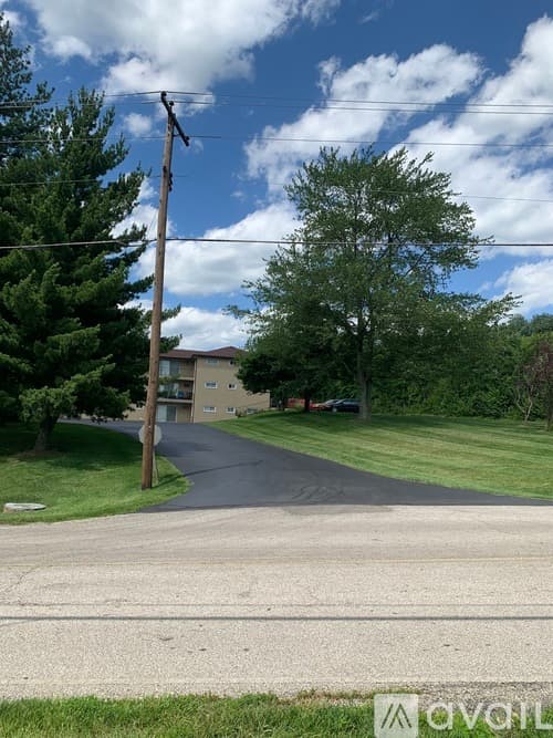 Cincinnati Apartment: 728 Ohio Pike