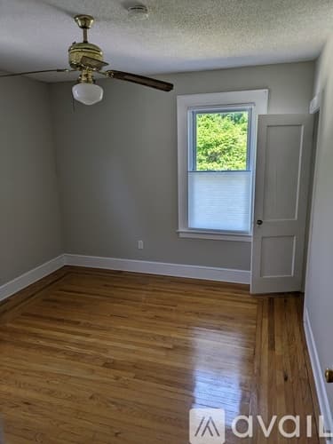 Hamden Apartment: 25 Winnett Street