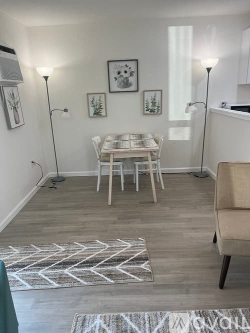 Douglas Apartment: 65 Willow Way